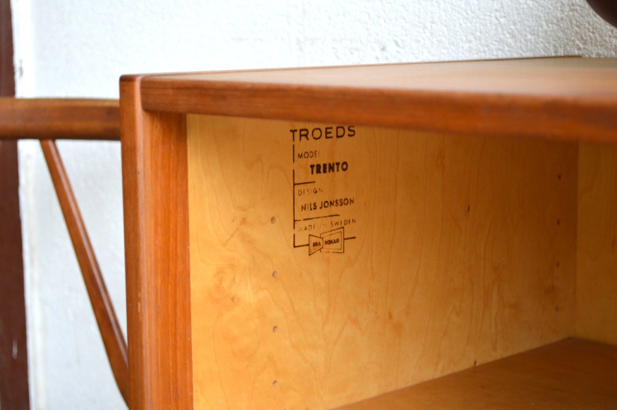 enfilade-scandinave-vintage-nils-jonsson-teck-coulissant-blackmint-paris-15