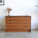 Commode-scandinave-vintage-en-teak