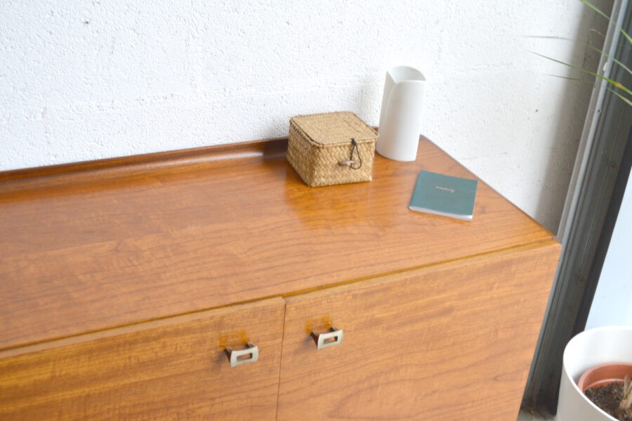 Enfilade vintage poignées métal-5