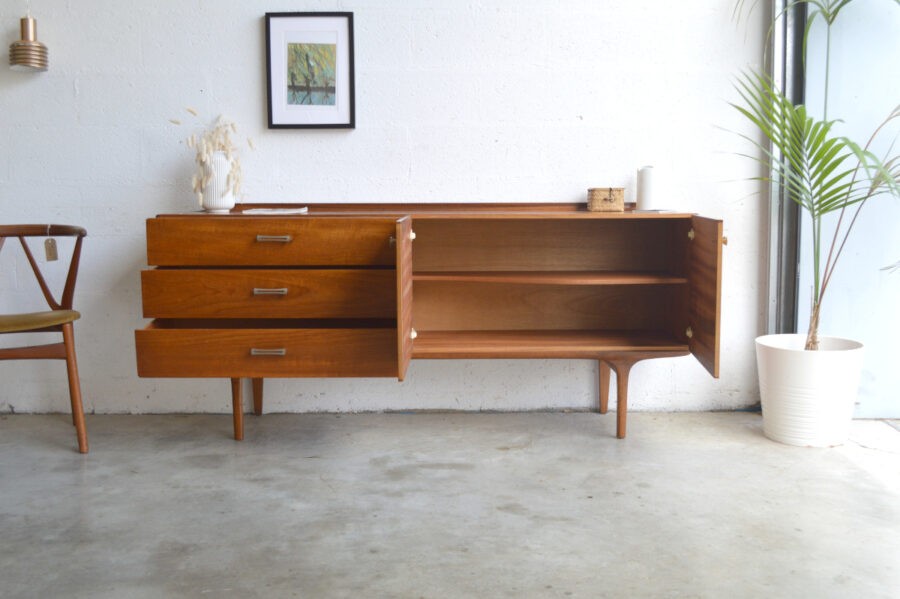 Enfilade vintage poignées métal-8
