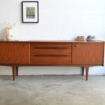 Enfilade scandinave younger